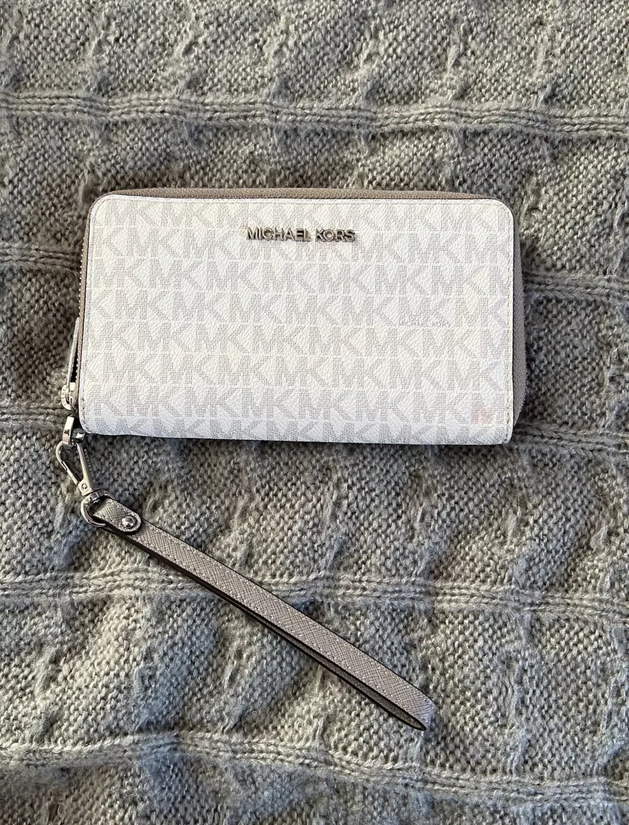 Michael Kors Jet Set Travel Signature Large 34 Zip Wallet Black MK ShopperBoard #67 Michael Kors Jet Set Travel Signature Large 34 Zip Wallet Black MK ShopperBoard