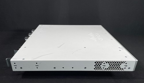 Przełącznik Cisco C9300-48P-A Catalyst 9300 48x 1GB PoE+ RJ-45 - wysyłka tego samego dnia - Zdjęcie 4 z 5