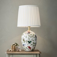 Florale Tischleuchte Mansion Weiß Mit VöGel Dekoriert Textilschirm