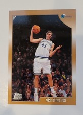 1998-99 Topps - Dirk Nowitzki #154 (RC)