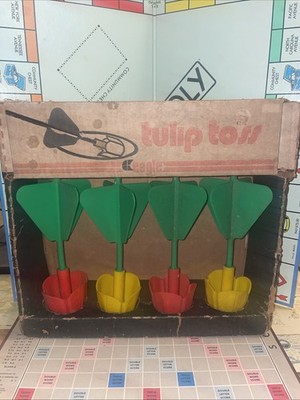 Vintage Tulip Toss, By Eagle, Appears Brand New, Classic Yard Game, Yellow & Red