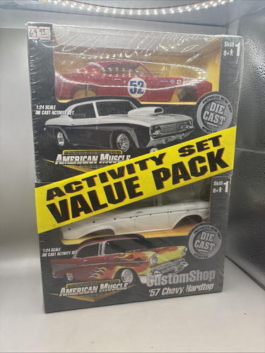 American Muscle Custom Shop Die Cast Activity Set 1:24 Scale Value New 57 Chevy