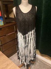 Black & White Dress. Size S. Mitzy.