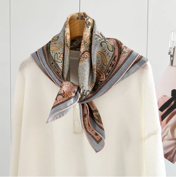 70% Cashmere 30% Silk Neckerchief Scarf Bandana plate Print Scarf 65X65cm Shawl
Opens in a new windo