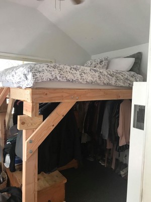 loft a queen bed