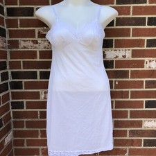Women  s Vintage Vanity Fair White Knee-Length Full Slip Size 36 USA Made
