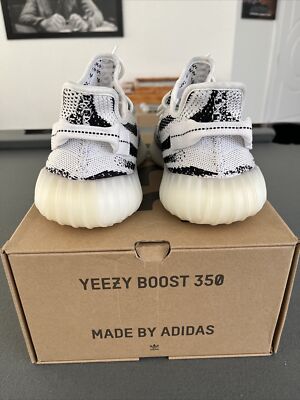 ZARD25thForever Best・35thBestRecuest 2枚 Size 13.5 - adidas Yeezy Boost 350 V2 Zebra 889773948142| eBay