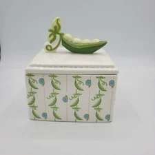  Department 56 Peapod Peas & Snails white Trinket Box 2007 Ceramic w/ lid