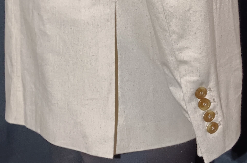 Traje Bien Hecho 55% Lino 45% Lana-US 42R Doble Ventilación Puños de Cirujano Sin Marca Foto 4 de 4