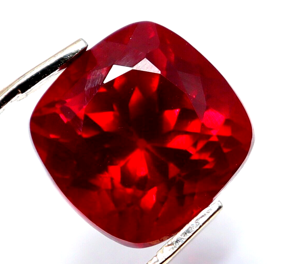 Rubino rosso sangue di piccione naturale RARO certificato 11,85 ct 14x11 mm p Rubino rosso sangue di piccione naturale RARO certificato 11,85 ct 14x11 mm p