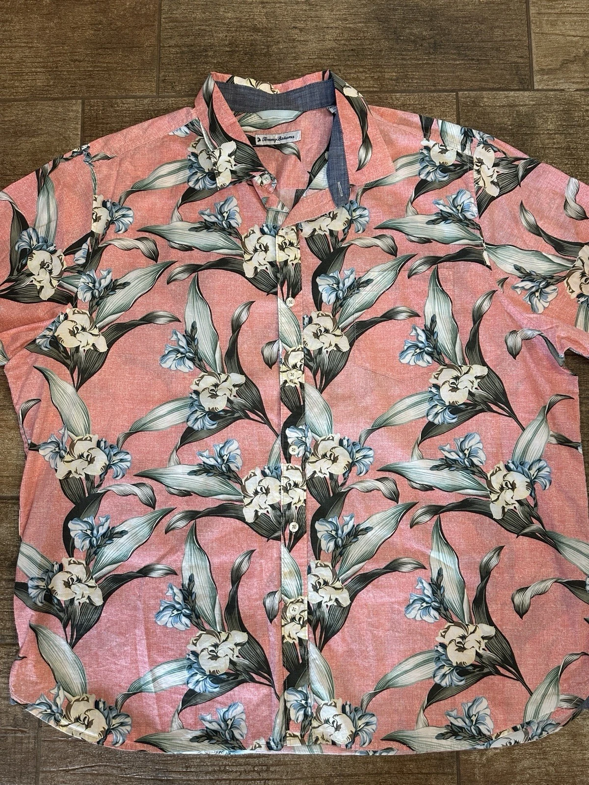 Tommy Bahama XXL Mens Short Sleeve Pink Floral Hawaiian Button Up Cotton Soft