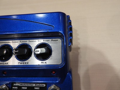 未使用　LINE6 MM4 Modulation Modeler Line 6 MM4 Modulation Modeler | Reverb