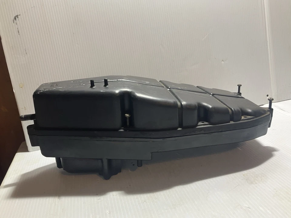 Yamaha Royal Star Deluxe 1300 1998 caja de aire (fabricante de equipos originales) Foto 4 de 4