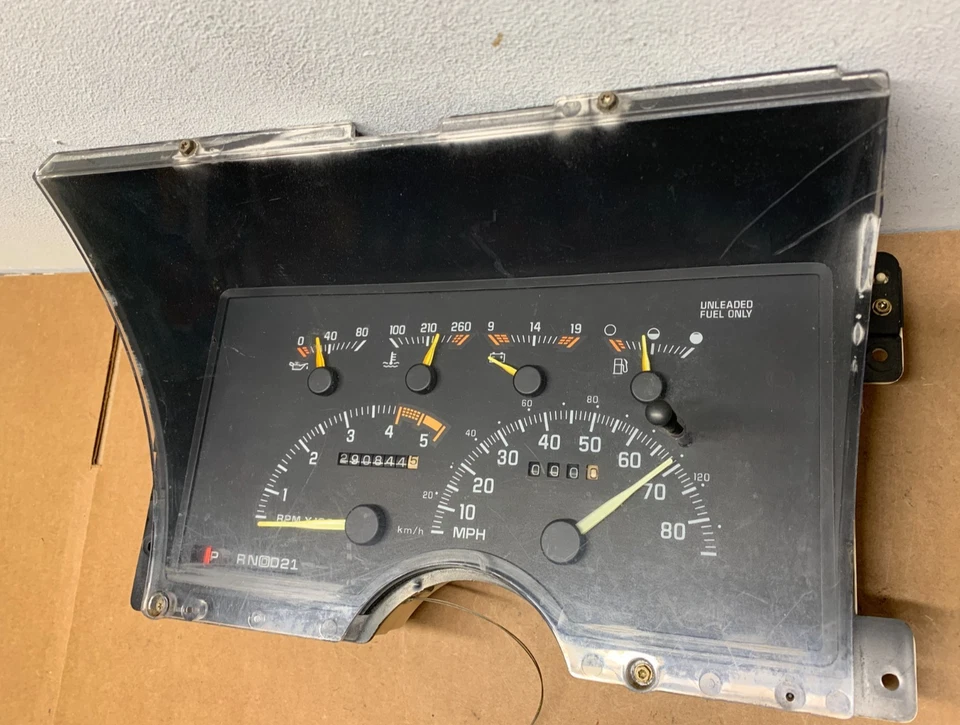 1992 1993 1994 Chevy GMC C1500 Truck Sierra Silverado Gauge Instrument Cluster - Image 2 of 4