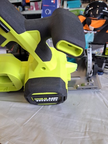 RYOBI PSBCS01B ONE+ HP 18V Brushless Compact 6-1/2" Circular Saw TOOL ONLY(F) - Picture 6 of 18