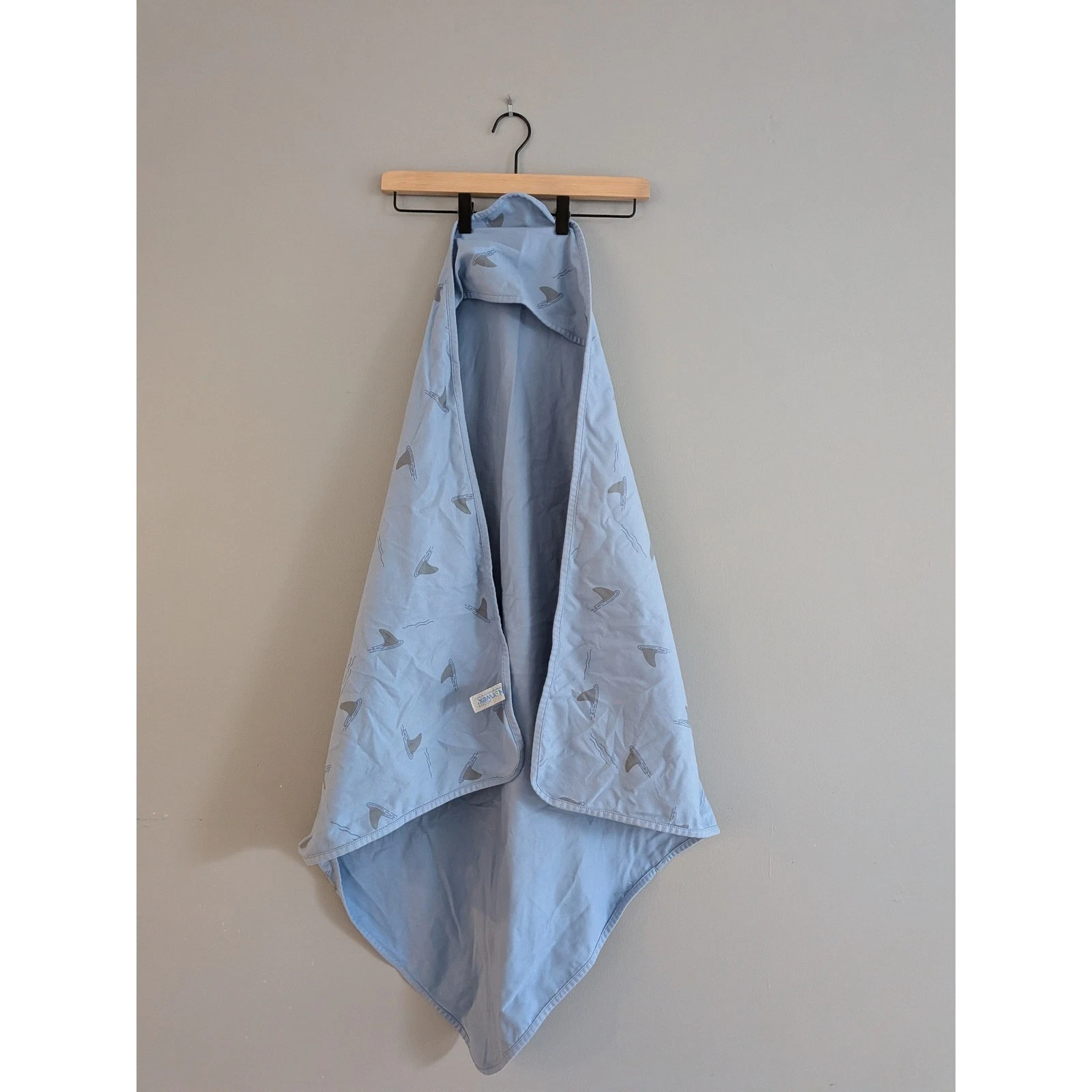 Norwex Beach Hooded Towel Blue Shark Print Pool or Bath Quick Dry
Opens in a new window or tab
