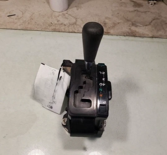 Automatic Trans Floor Gear Shifter 4.0L OEM For 2005-2011 Toyota Tacoma Foto 2 de 4