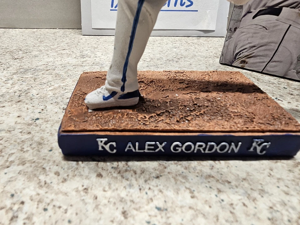 Bobblehead Alex Gordon Kansas City Royals MLB 2017 SGA NUEVO EN CAJA Foto 4 de 4