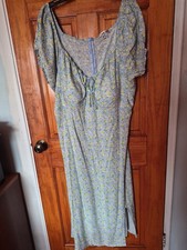 Madden Girl Woman Summer Rayon  Floral Summer Dress Size 3X NWOT 