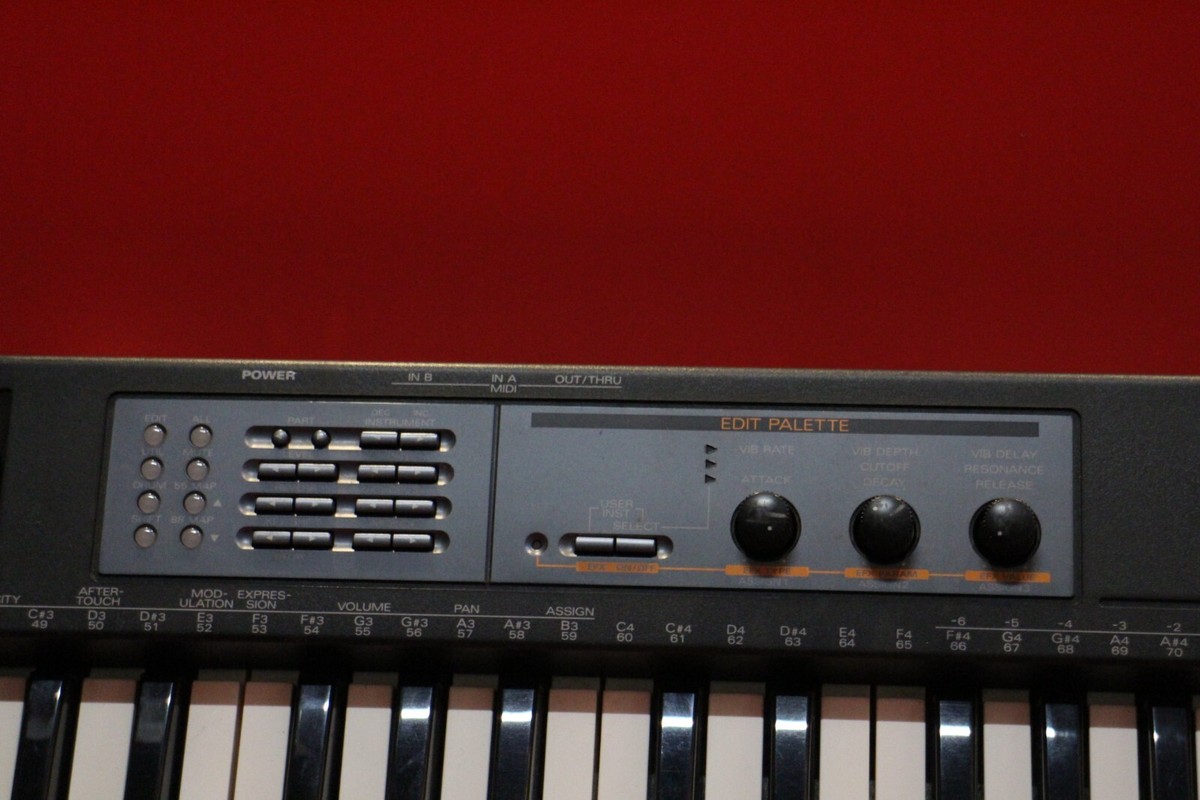USED Roland SK-88 PRO Sound Canvas Sound Module Keyboard U1968
