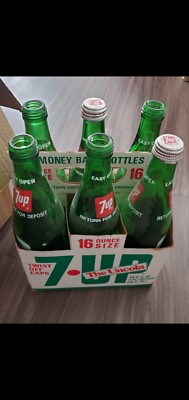 7 UP Vintage soda pop bottles and carton- 6 pack - The Un-Cola 16oz 