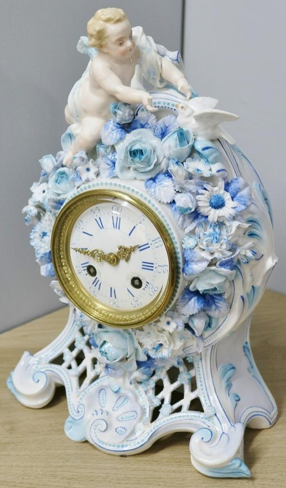 Beautiful Antique French 8 Day Bell Striking French Porcelain Mantle