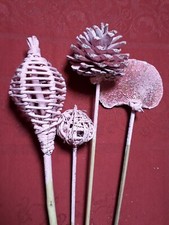 Basteln&Dekorieren Holz Stecker Natur Gefärbt Glitzer Rosa SET:4St.je Ca.45-60cm