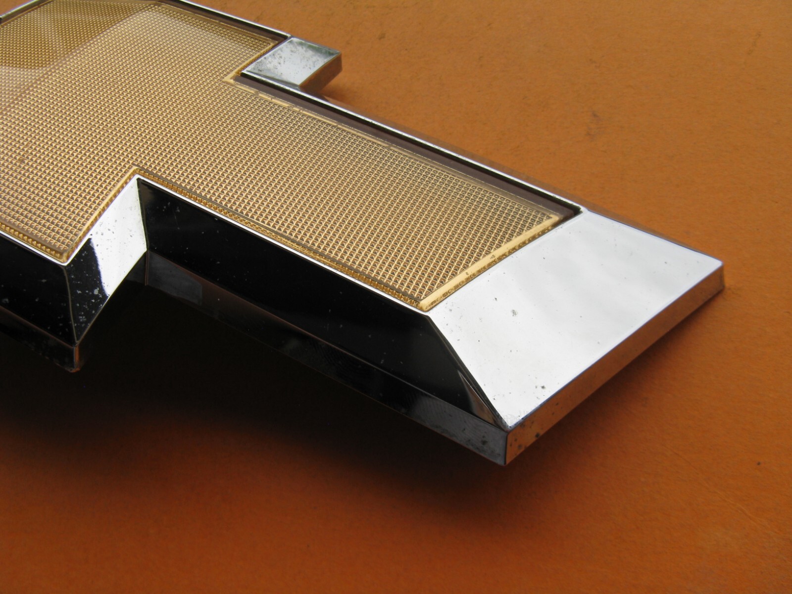 11 12 13 14 CHEVROLET CRUZE FRONT GRILLE BOW TIE EMBLEM LOGO BADGE SIGN A38447