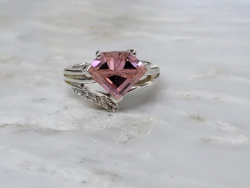 Sterling Silver Pink And Clear Stones Ring Sz 9 ~ 7.6 g ~ 10-E770