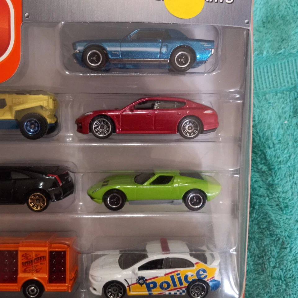 MATCHBOX 10 CAR GIFT PACK FIRST EDITIONS 1968 CALIFORINA Special Lambo Miura   - Image 3 of 4