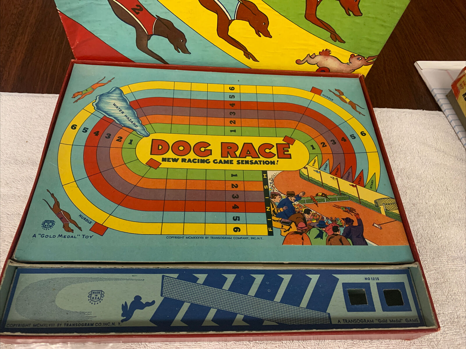 Hot Dog By Invicta Games vintage 1977 board game 95% complete