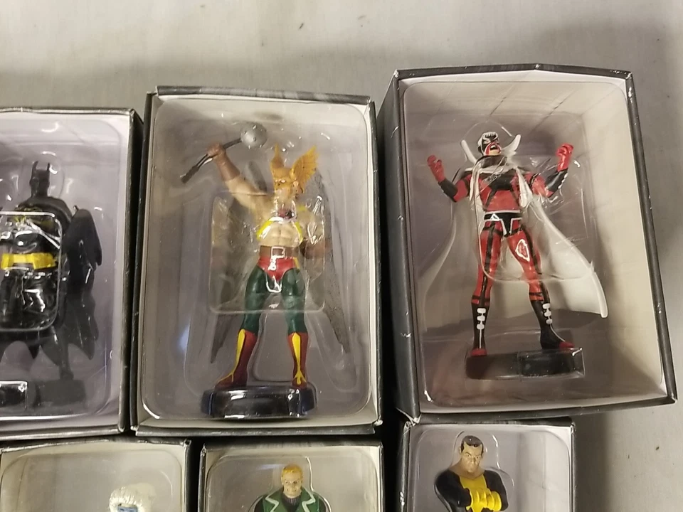 Lot Of 10 Eaglemoss DC Comics Super Hero Collection Figure Magazine  - Image 3 of 4