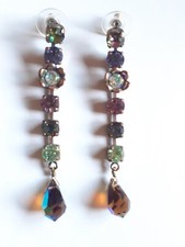 Belles boucles d'oreilles entourées de Cristaux Multicolores de Réminiscence