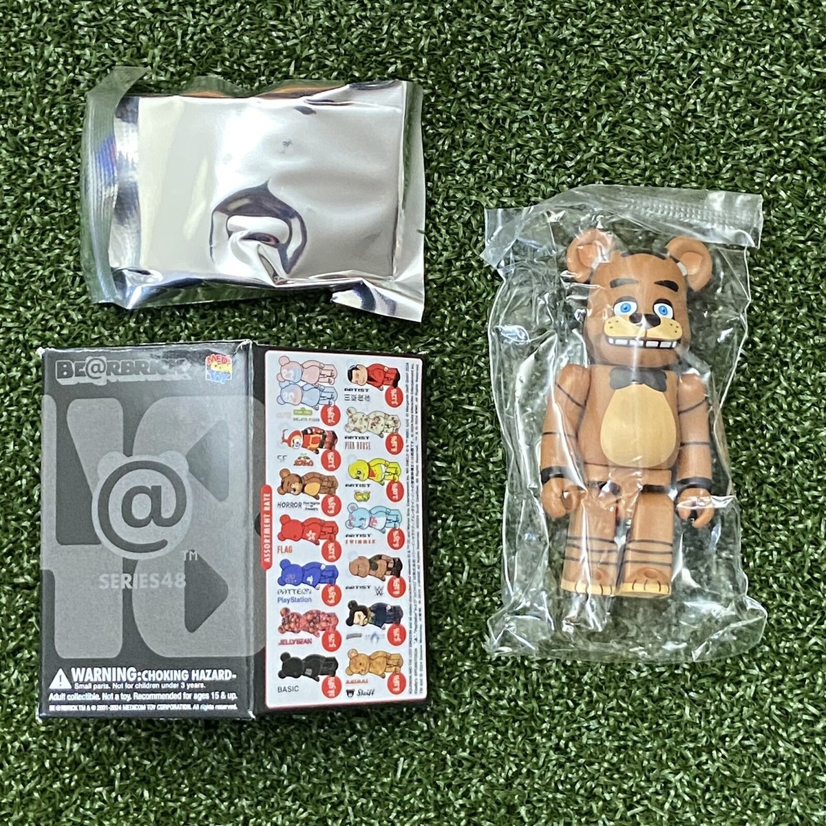 Bearbrick 100% Series 48 - Horror Five Nights At Freddys Bearbrick 100% Series 48 - Horror Five Nights At Freddys