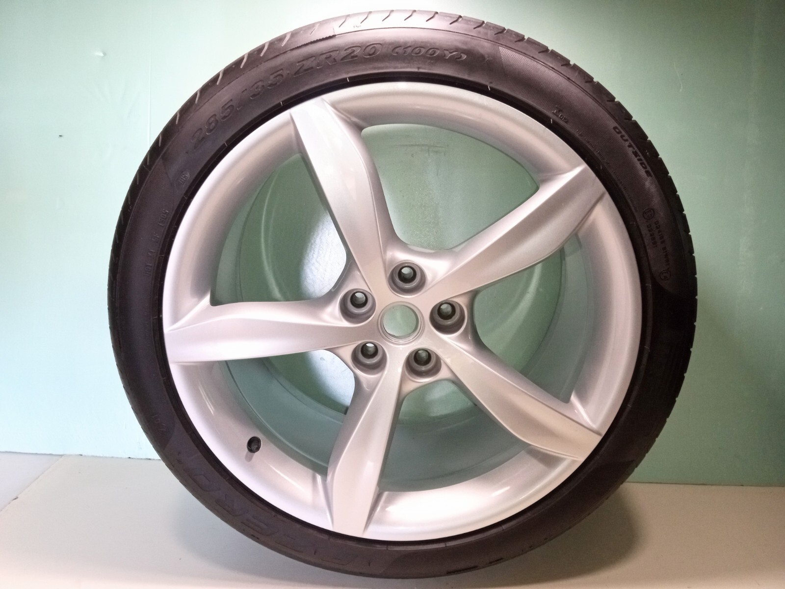 FERRARI Portofino Wheel_Tire_10 X 20 "_336551_Silver_GENUINE_Factory