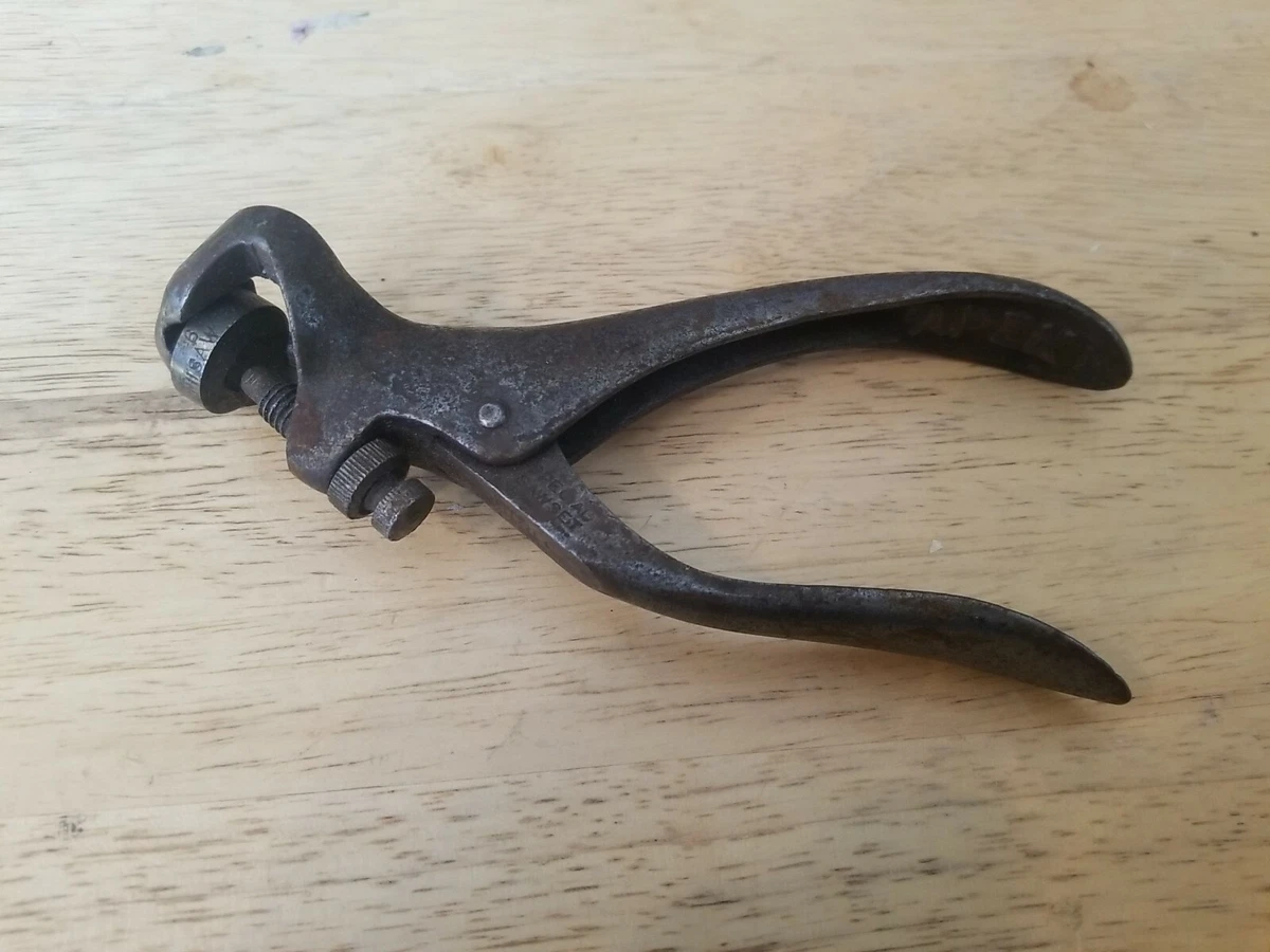 Hand saw tooth setter deals