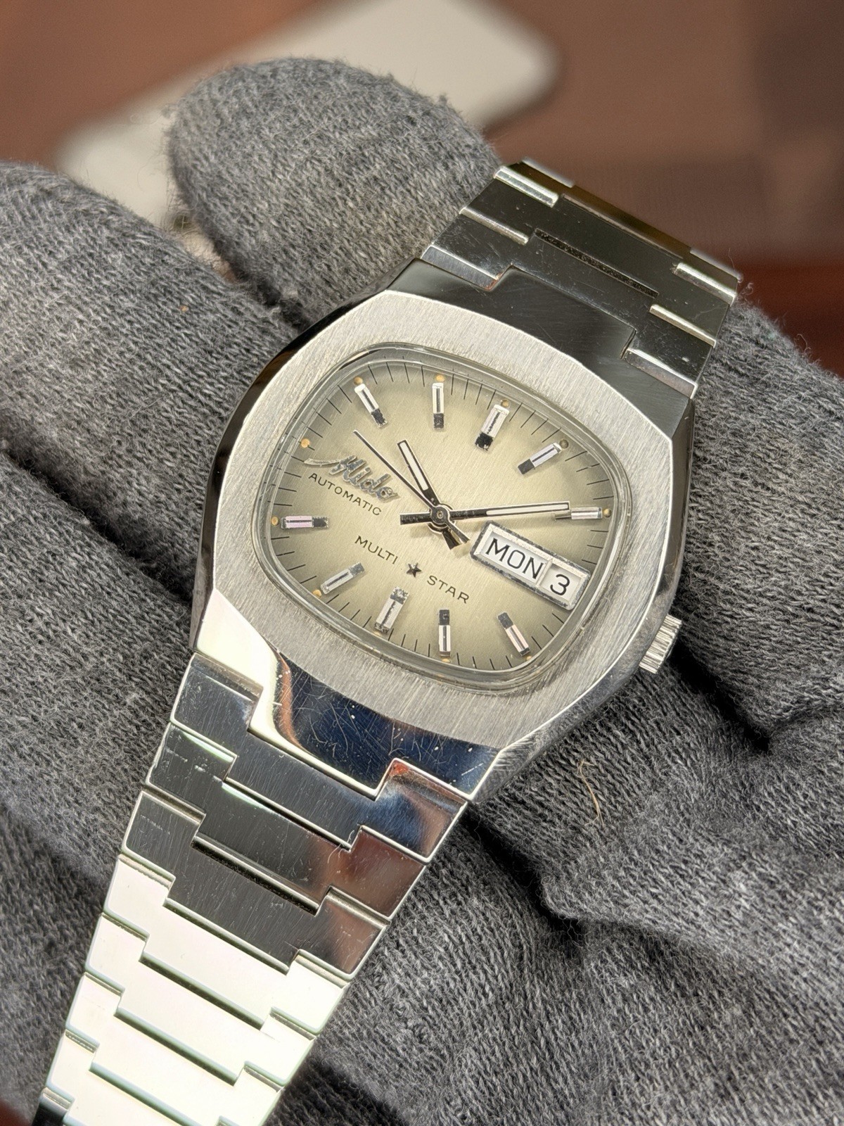 Vintage Mido Multi Star Automatic 25 Jewels Day/date Men’s Wristwatch