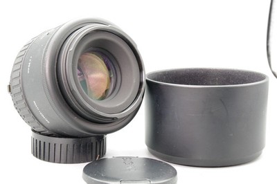 Sigma 90mm f/2.8 Macro AF Objektiv - Nikon F Mount - getestet & funktionsfähig - sehr gut