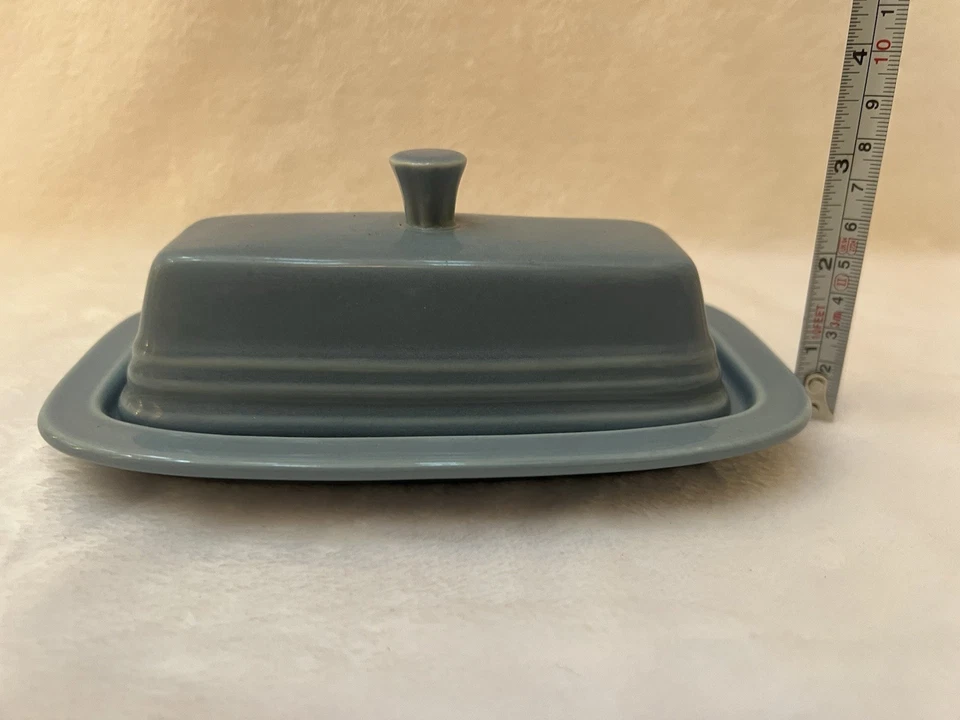 PLATO DE MANTEQUILLA CUBIERTO PEQUEÑO AZUL PERIWINKLE Retirado Fiestaware Foto 4 de 4