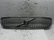 Volvo V50 (545) Frontgrill Kühlergrill 8678556 Emblem (2003-2007) 08678680 Volvo V50 (545) Frontgrill Kühlergrill 8678556 Emblem (2003-2007) 08678680