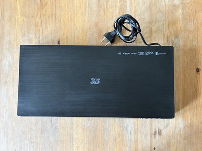LG BP630 3D Blu-ray Player Smart-TV WLAN HDMI USB Schwarz Getestet Top