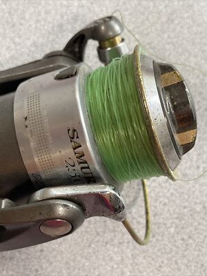 Daiwa Samurai 7i 2500 Fishing Reel Sports River Water Hook Line