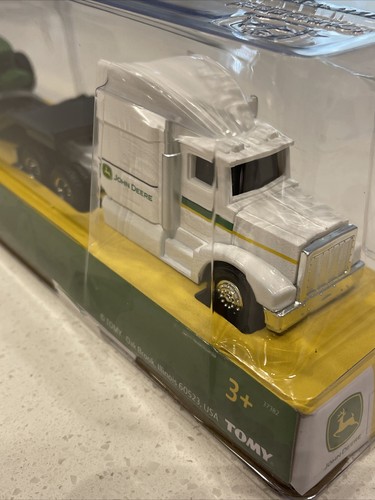 John Deere Hauler White Semi with Tractor Diecast Model 37382 Tomy Collectible - Picture 5 of 5
