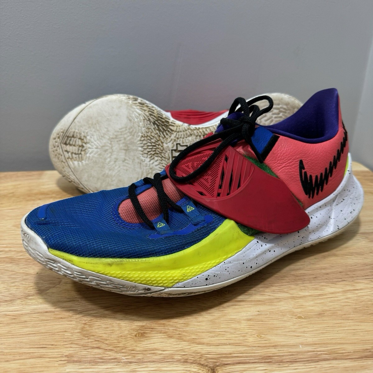 Nike Kyrie Low 3 Ny vs Ny Mens 13 Basketball Sneakers Blue