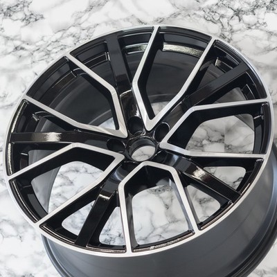 Audi Q8 SQ8 22
