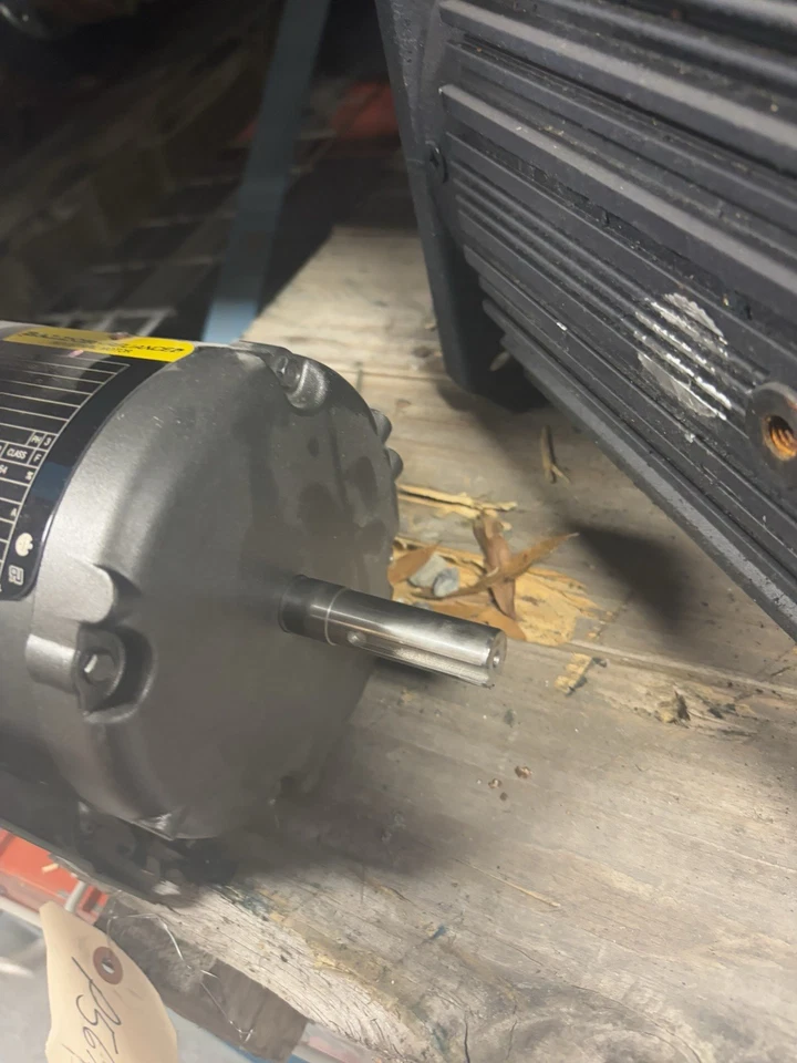 NEW NO BOX NM3534 ABB BALDOR .33HP 1725RPM 3PH 60HZ 56  TENV F1 - Image 3 of 3