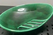 Vintage Green Mid-Century Modern Ceramic Ashtray F 1968 Made in USA Kidney Shape