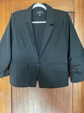 Women's Evereve Black Cropped Blazer with Rusched Sleeves M