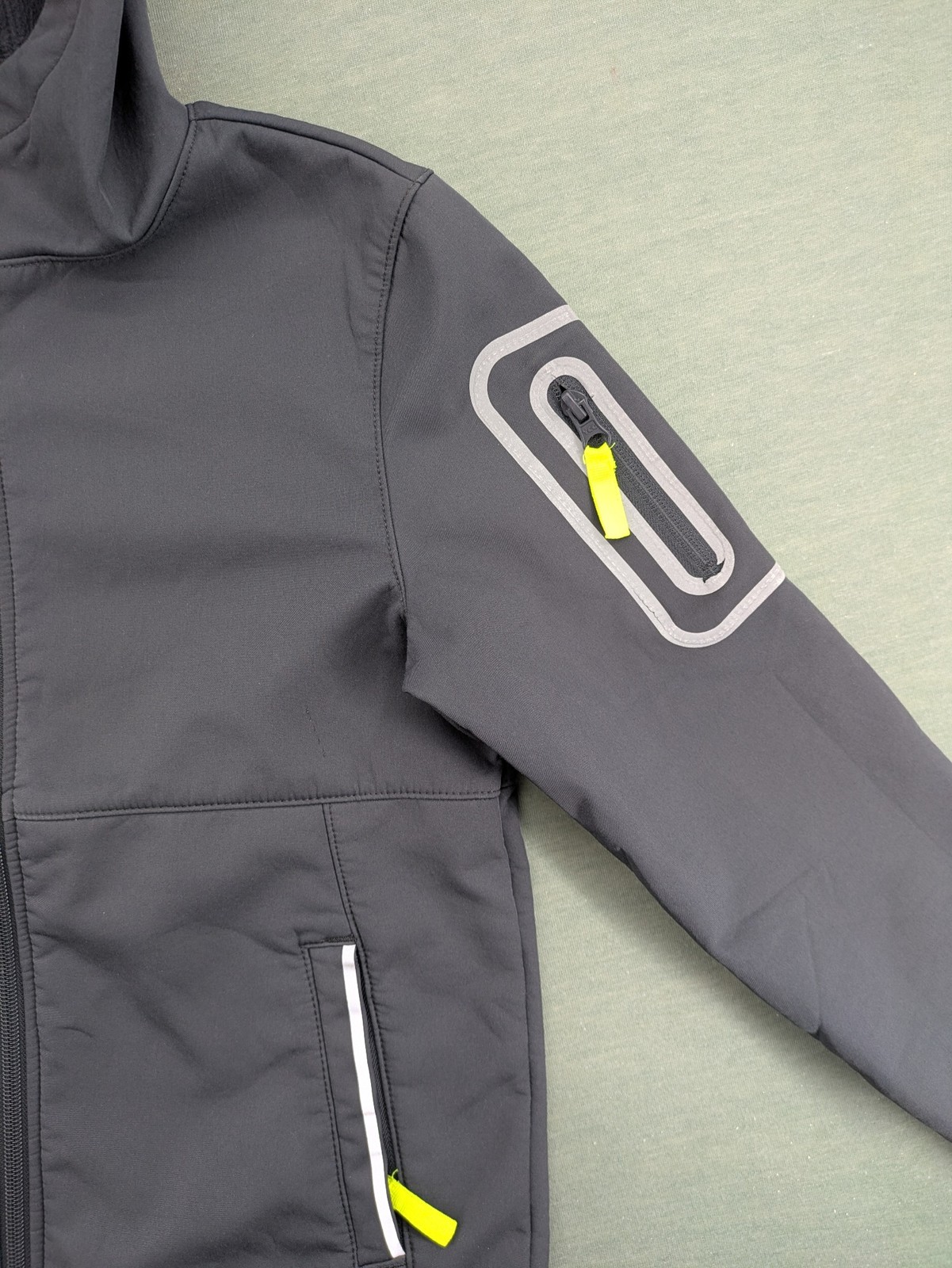 Yigga Jungen Softshelljacke Gr 134 Jacke Grau Kapuze Fleece gefüttert image 2