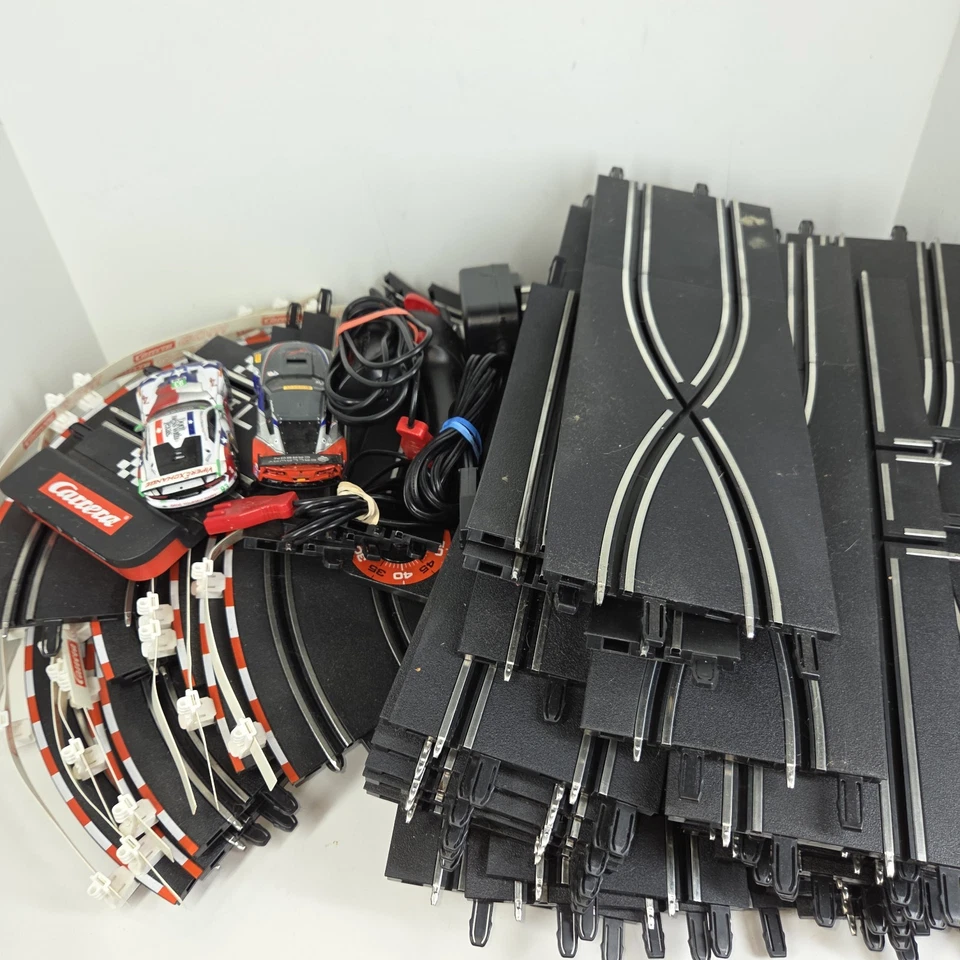 Juguetes de juguete de carreras de coches de carreras Carrera Foto 2 de 4